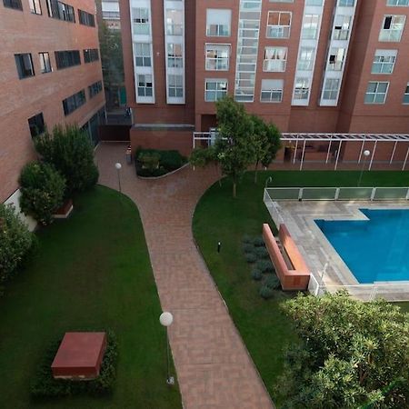 Vivienda Con Zona De Trabajo, Piscina Y Parking Apartment Madrid Exterior photo