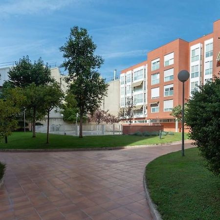 Vivienda Con Zona De Trabajo, Piscina Y Parking Apartment Madrid Exterior photo